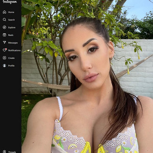 Naomi Ross, Best OnlyFans Girls List